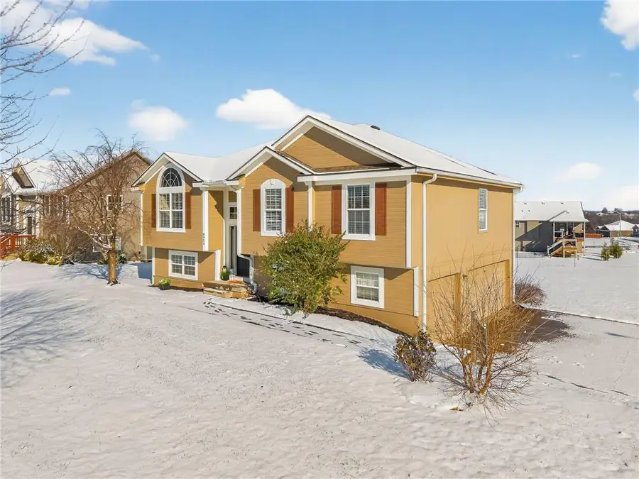 8924 NE Paw Paw Drive, Kansas City, MO 64157 - Image #3