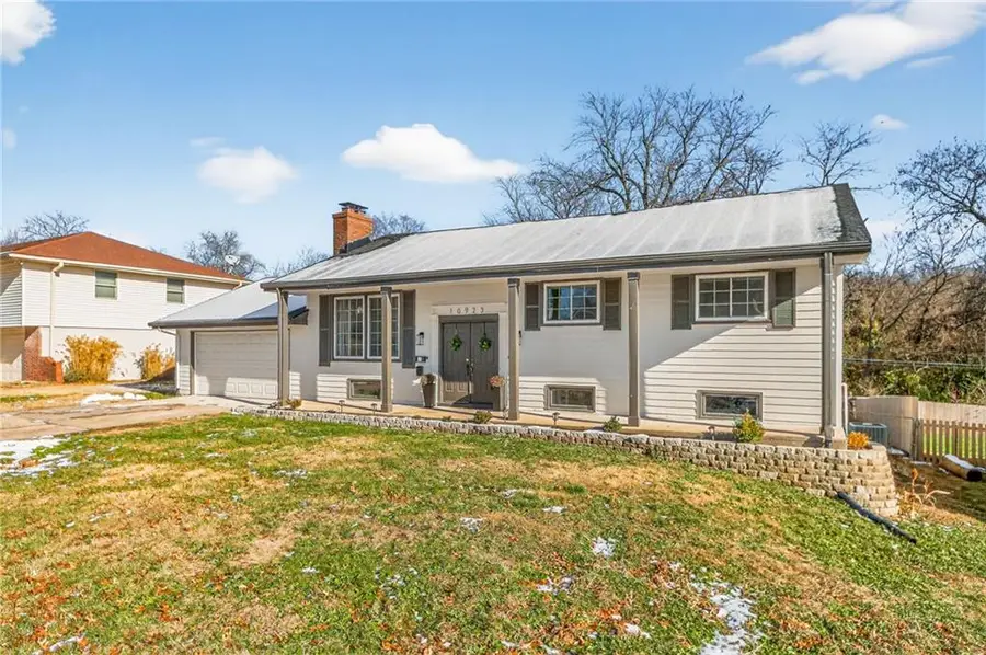 10923 Myrtle Avenue, Kansas City, MO 64137 - Image #2