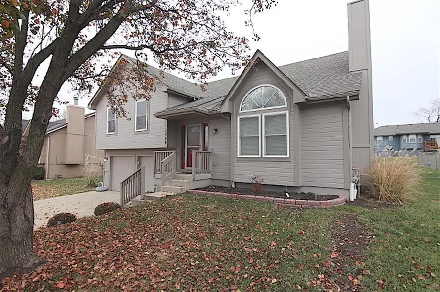 1706 Johnston Drive, Raymore, MO 64083 - Image #3