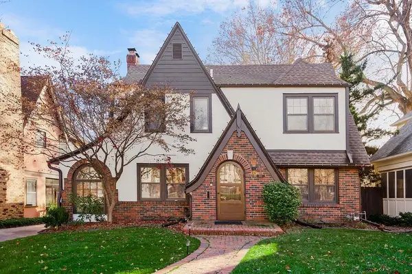 619 Romany Road, Kansas City, MO 64113