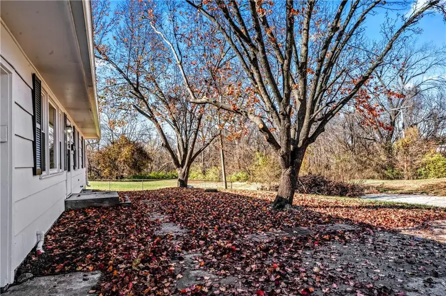 1000 Stafford Drive, Pleasant Hill, MO 64080 - Image #3