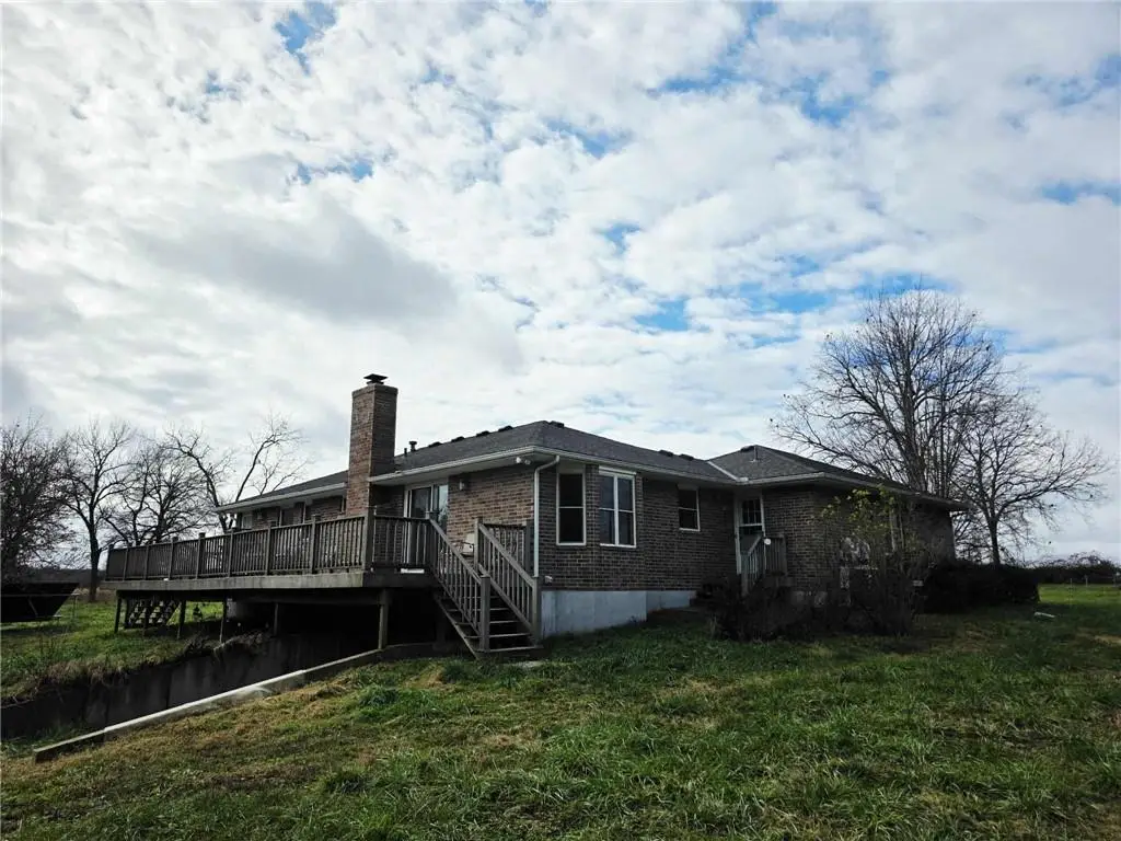 19533a Ks 52 Highway, Pleasanton, KS 66075 - Image #1