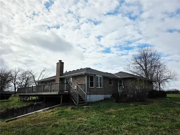 19533a Ks 52 Highway, Pleasanton, KS 66075