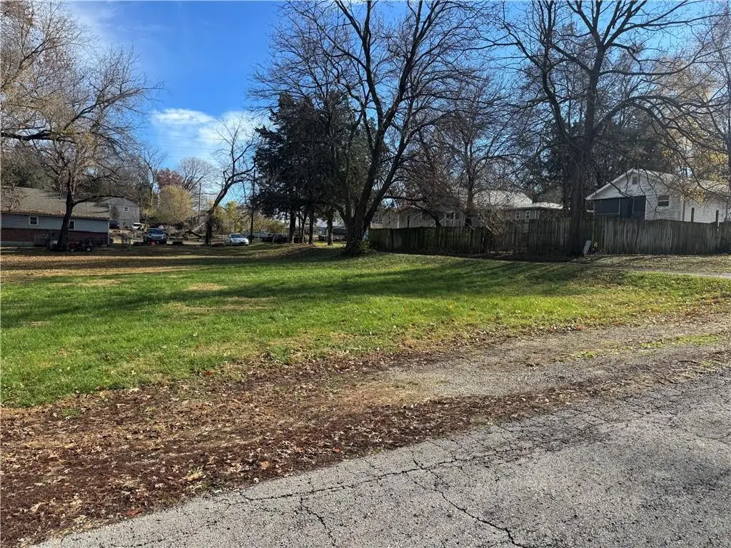 921 Delaware Street, Leavenworth, KS 66048 - Image #1