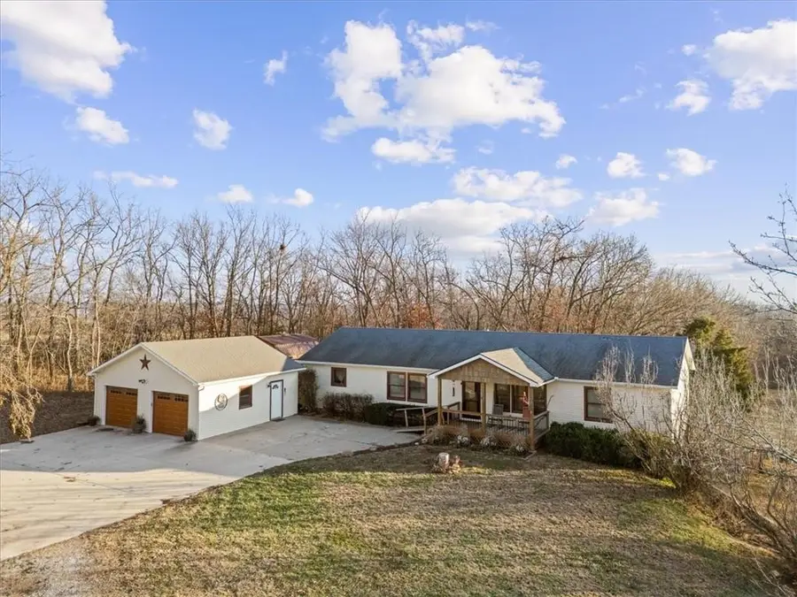 17890 Coffin Road, Leavenworth, KS 66048 - Image #3