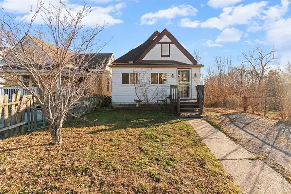 2425 Jackson Avenue, Kansas City, MO 64127