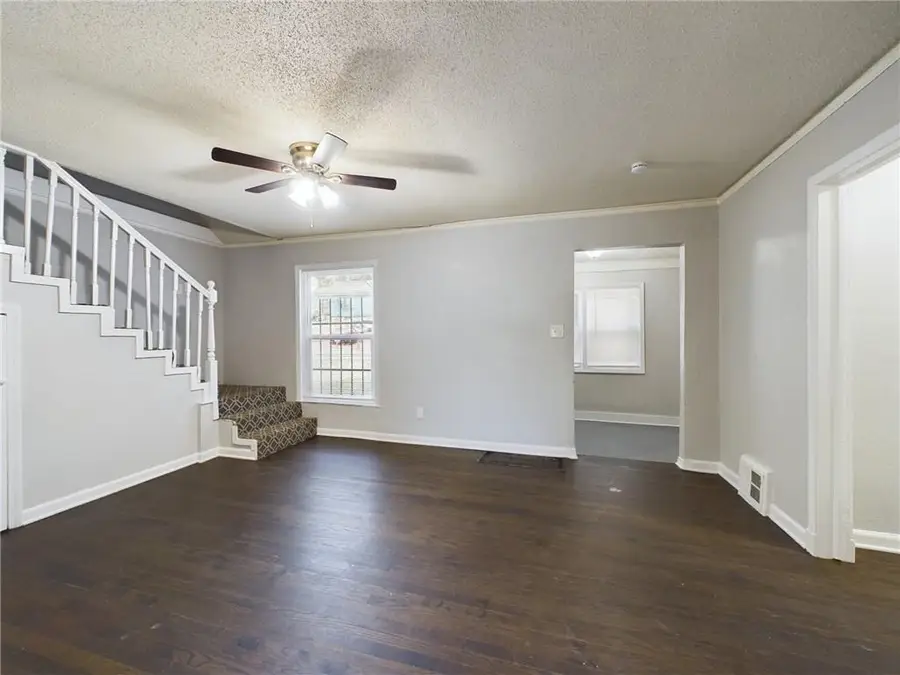 5015 E 40th Street, Kansas City, MO 64130 - #3
