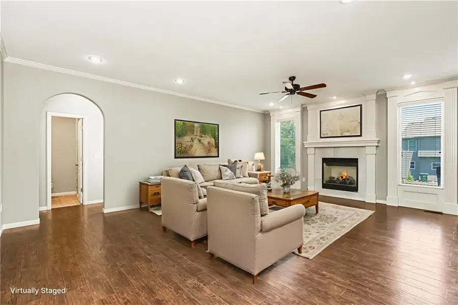 16211 S Locust Street, Olathe, KS 66062 - Image #2