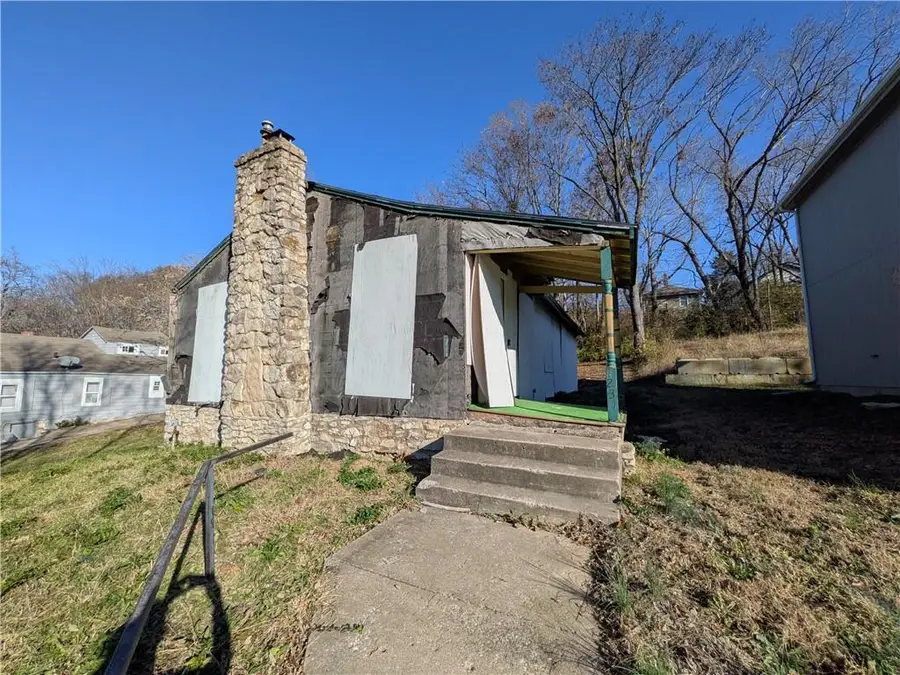 4231 Park Avenue, Kansas City, MO 64130 - Image #3