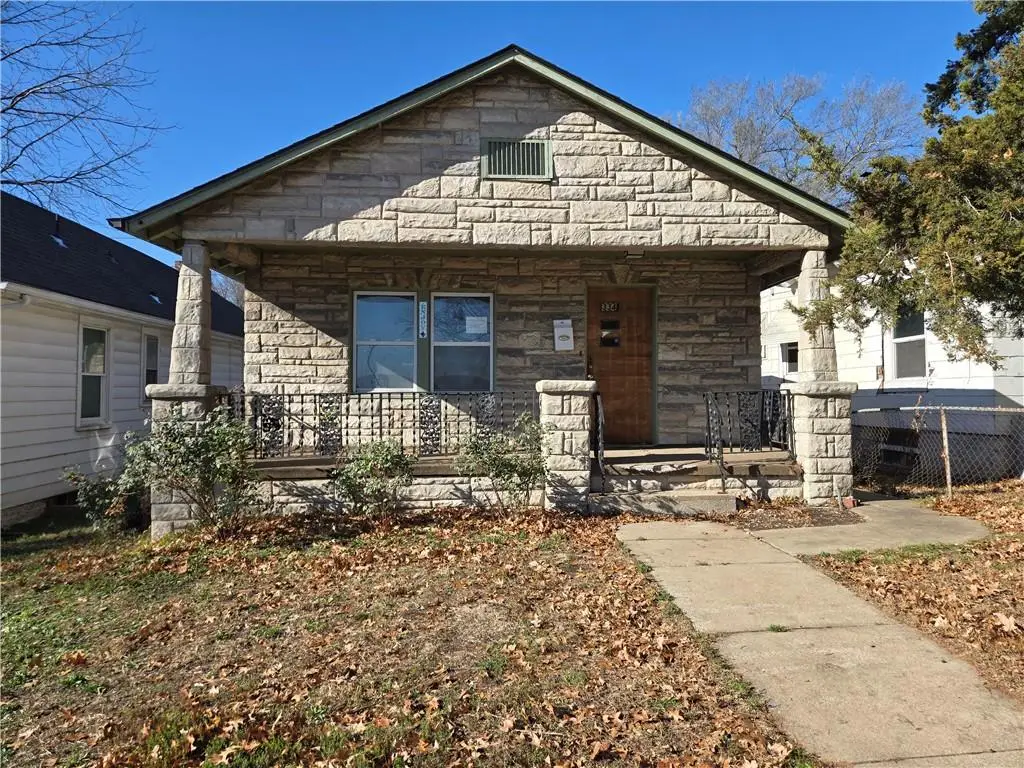 334 N Belmont Boulevard, Kansas City, MO 64123 - Image #1