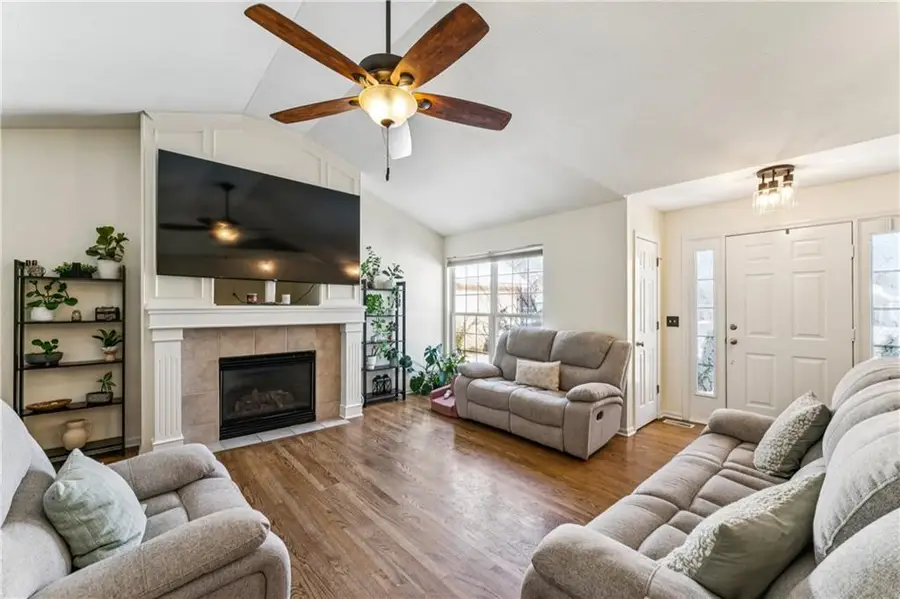 12640 S Parker Terrace, Olathe, KS 66061 - Image #2