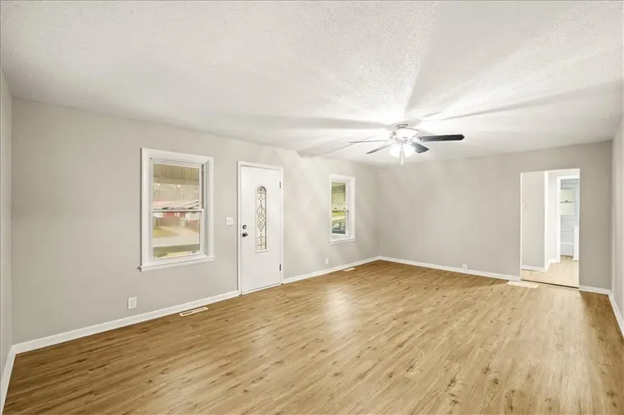 9421 E 15th Street, Independence, MO 64052 - Image #2