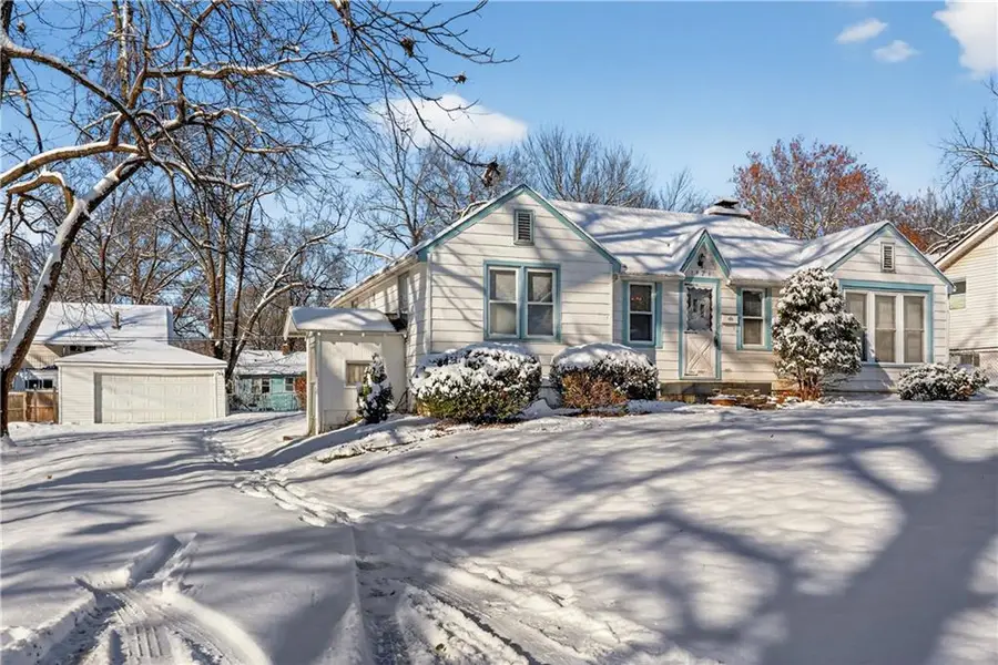 1926 S Hardy Avenue, Independence, MO 64052 - Image #2