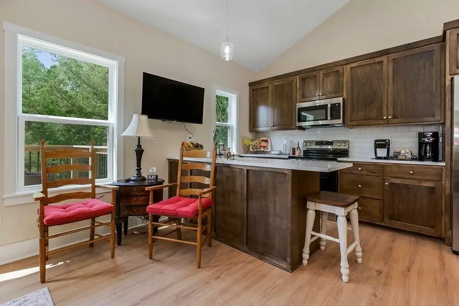 38 S Lakeside Circle, Linn Valley, KS 66040 - Image #2