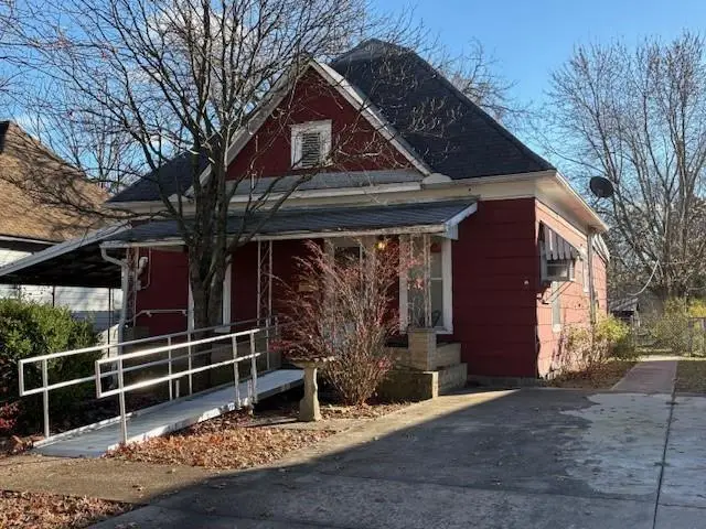 2014 Maple Avenue, Parsons, KS 67357 - Image #1