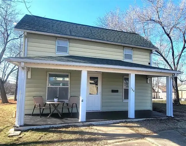120 S 3rd Street, Humboldt, KS 66748