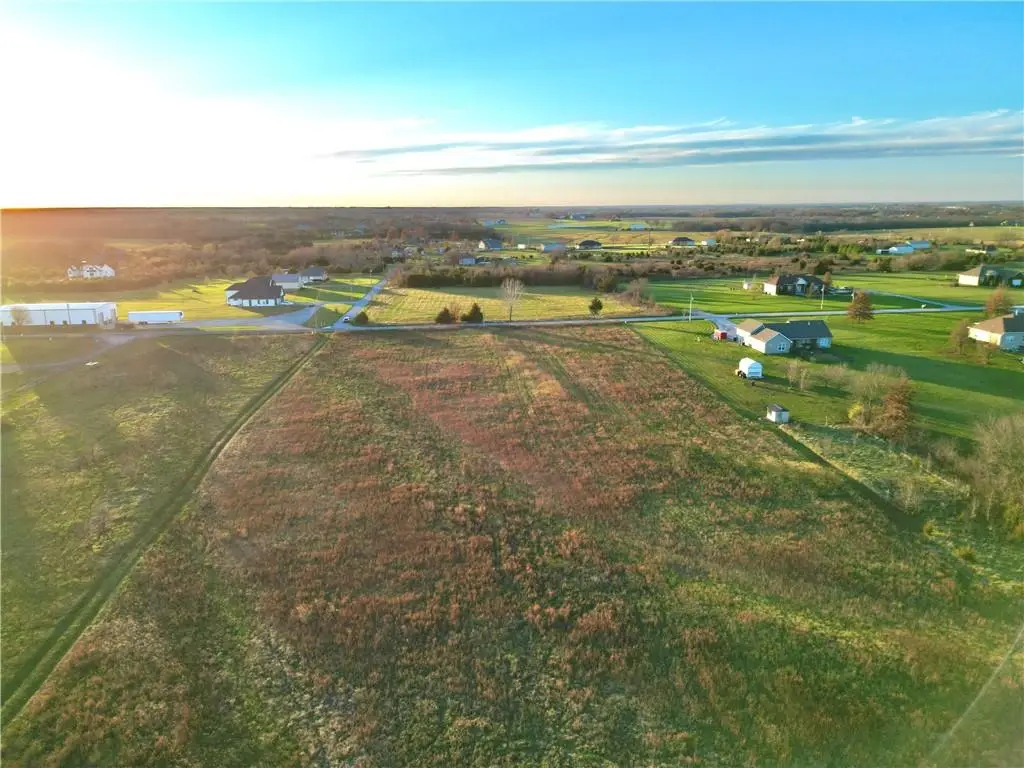 27344 Clover Drive, Sedalia, MO 65301 - Image #1