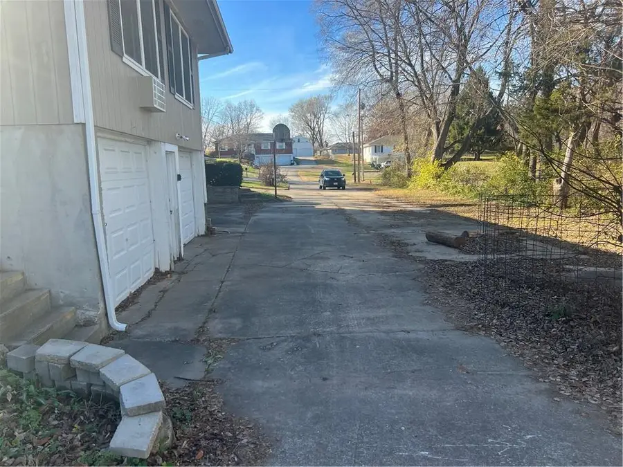 707 S Jones Road, Independence, MO 64056 - Image #3