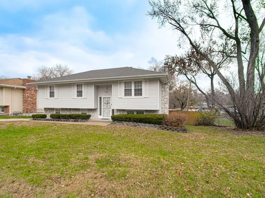 6908 NW Belvidere Parkway, Kansas City, MO 64152 - Image #3