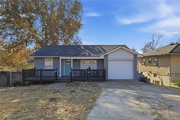 5919 E 56th Street, Kansas City, MO 64129