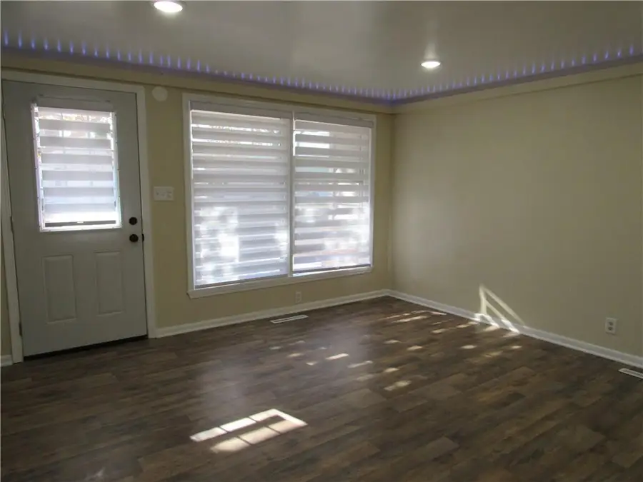 2404 Albert Lee Avenue, Sedalia, MO 65301 - Image #3