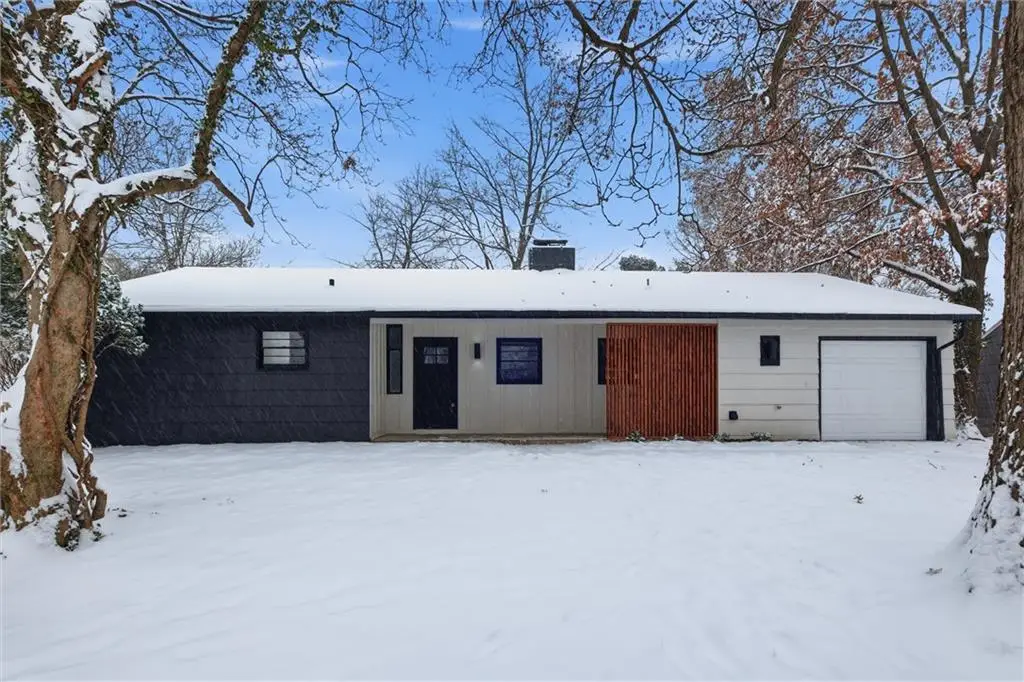 7736 Briar Street, Prairie Village, KS 66208 - Image #1