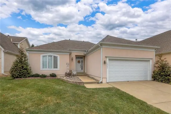 5327 W 122nd Terrace, Overland Park, KS 66209