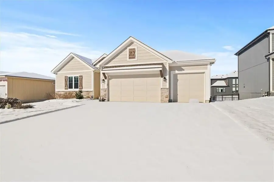 2614 SW Farm Field Road, Lees Summit, MO 64082 - Image #3