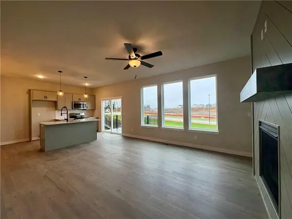 3036 NW 95th Terrace, Kansas City, MO 64154