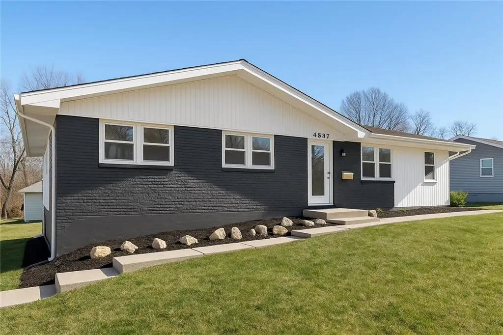 4537 NE 56th Street, Kansas City, MO 64119 - Image #1
