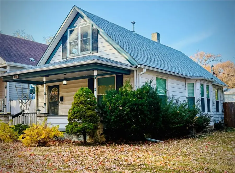 920 W 42nd Street, Kansas City, MO 64111 - Image #2