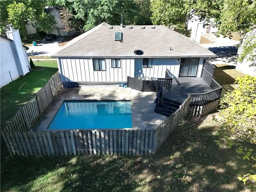 14401 Saint Andrews Drive, Grandview, MO 64030 - Image #2