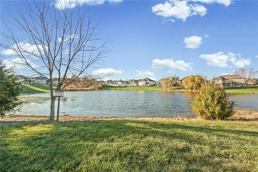 814 NW Hickory Ridge Drive, Grain Valley, MO 64029 - Image #2