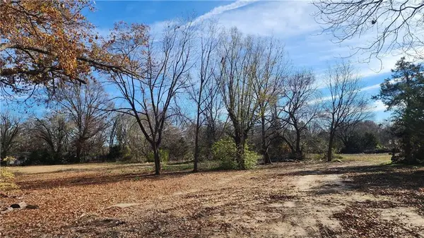 808 E Atkinson Street, Pittsburg, KS 66762