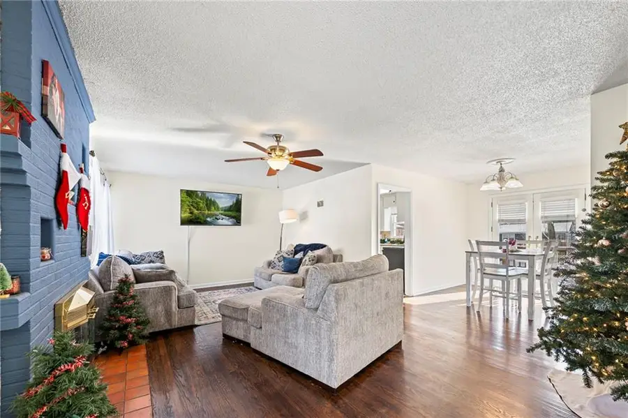 407 NE 61st Terrace, Kansas City, MO 64118 - Image #3