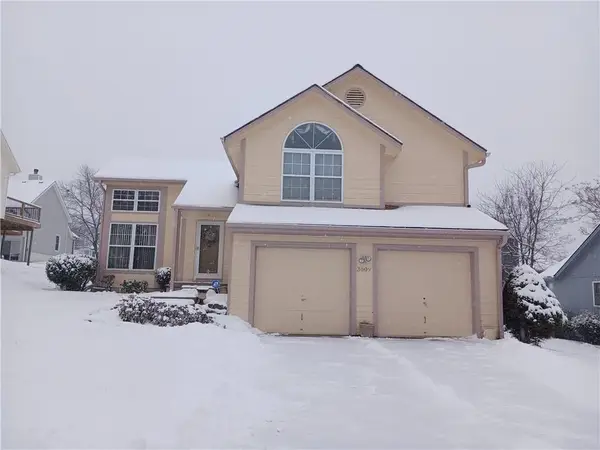 3809 Bernard Powell Drive, Kansas City, MO 64127