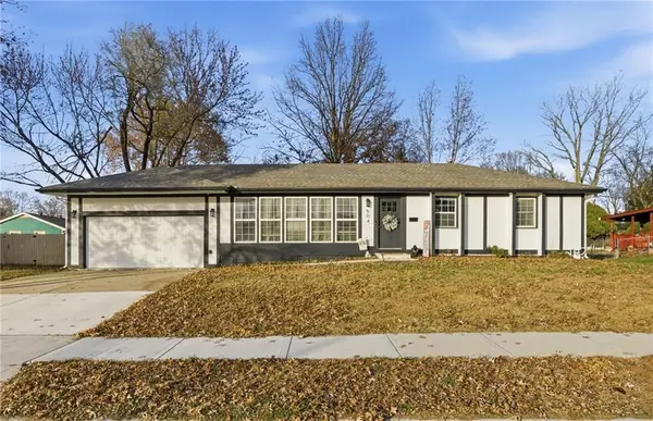 504 E Oak Street, Olathe, KS 66061