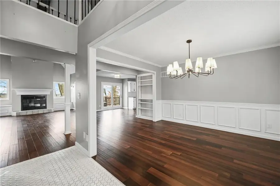 300 SW 25th Street, Oak Grove, MO 64075 - Image #3