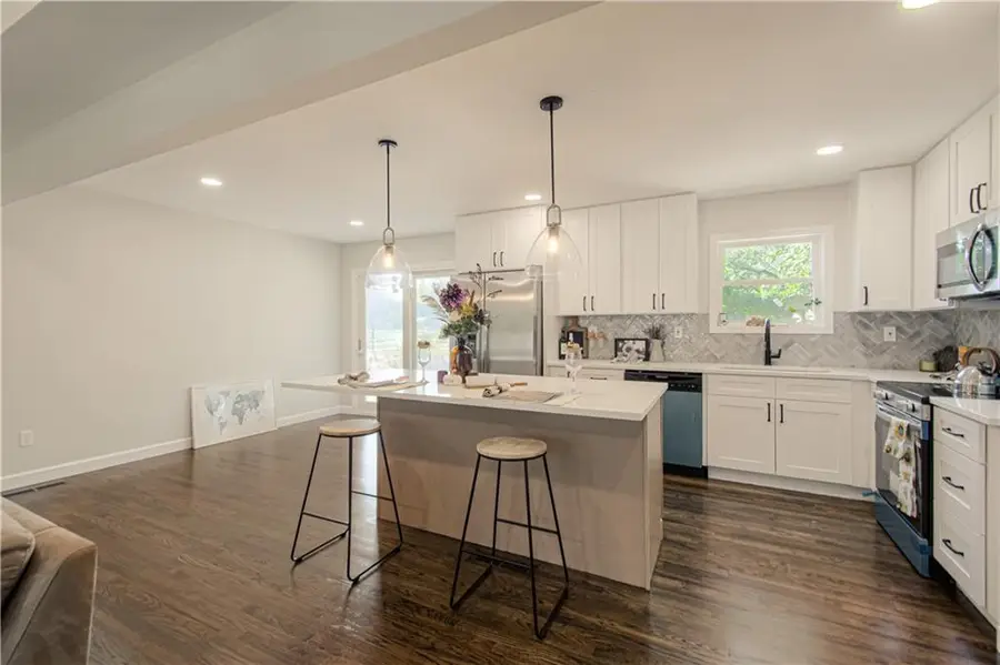 4915 W 79th Street, Prairie Village, KS 66208 - Image #3