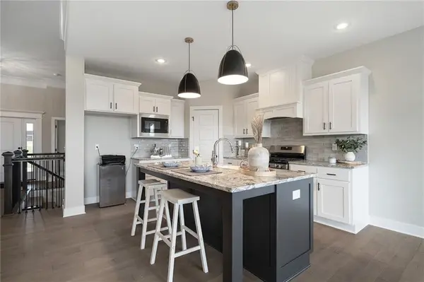 19455 W 114th Terrace, Olathe, KS 66061