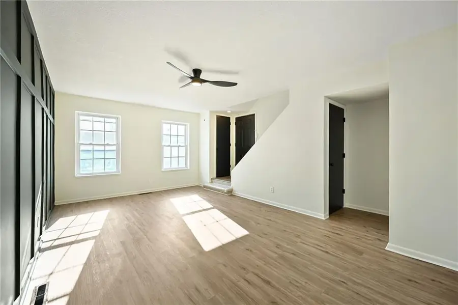 6805 N Askew Circle, Kansas City, MO 64119 - Image #3