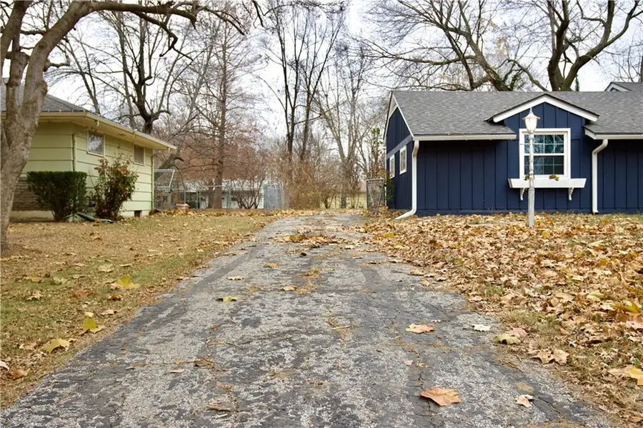 6121 Hunter Street, Raytown, MO 64133 - Image #3