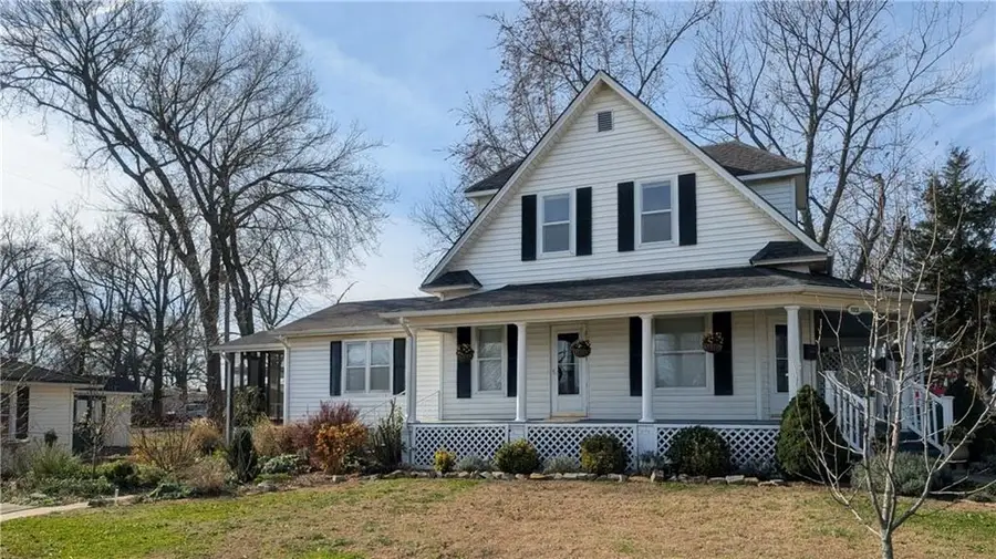 923 Cherokee Street, Humboldt, KS 66748 - Image #2