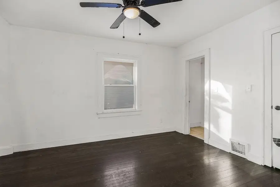 5404 Paseo Boulevard, Kansas City, MO 64110 - #2