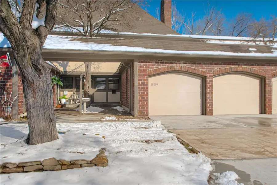 10209 Foster Street, Overland Park, KS 66212 - Image #2
