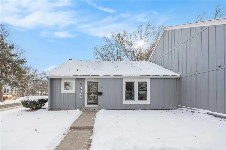 8044 Halsey Street, Lenexa, KS 66215 - Image #2