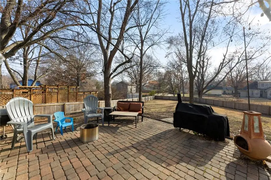 9609 Hardy Street, Overland Park, KS 66212 - Image #3