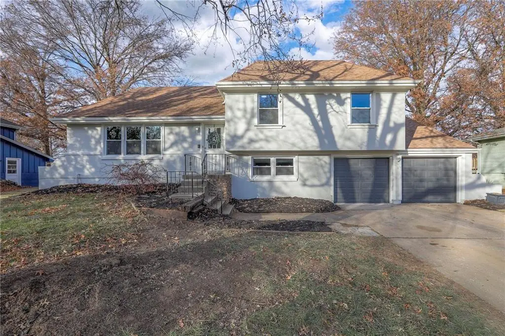 810 NE Cedar Street, Lees Summit, MO 64086 - Image #1