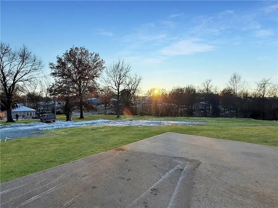 217 W 17th Street, Higginsville, MO 64037 - Image #2