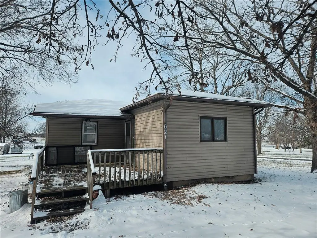 621 William Street, Effingham, KS 66023 - Image #1
